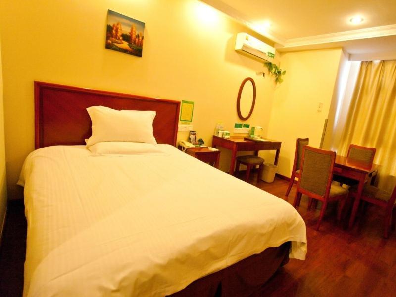 GreenTree Inn Jiangsu Nanjing Dachang Xinhua Road Express Hotel Bagian luar foto