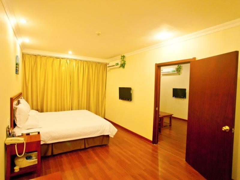 GreenTree Inn Jiangsu Nanjing Dachang Xinhua Road Express Hotel Bagian luar foto