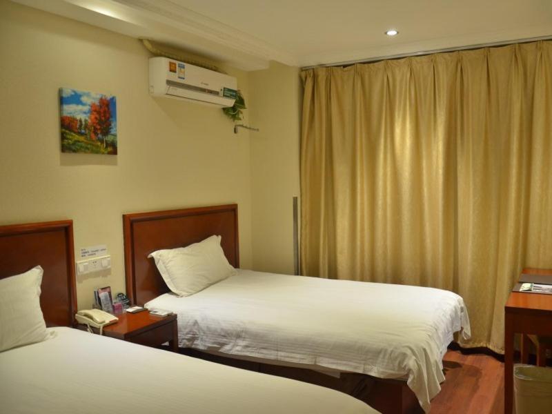 GreenTree Inn Jiangsu Nanjing Dachang Xinhua Road Express Hotel Bagian luar foto
