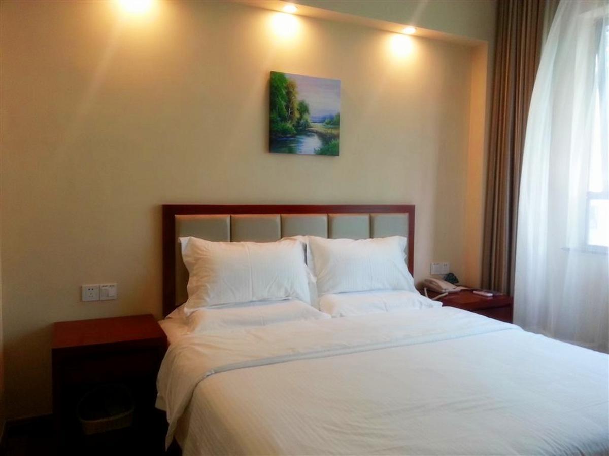 GreenTree Inn Jiangsu Nanjing Dachang Xinhua Road Express Hotel Bagian luar foto